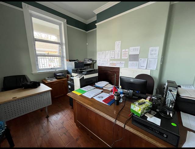 676M² OFFICE FOR SALE IN SOUTHERNWOOD